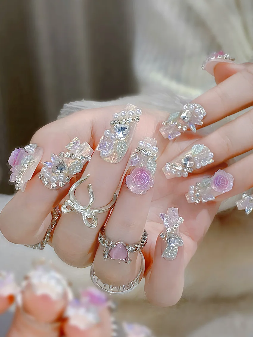 24 pezzi nuovi da indossare e da indossare fiocchi per unghie leggeri di lusso scintillanti fiocchi per unghie fata moda unghie finte di fascia alta