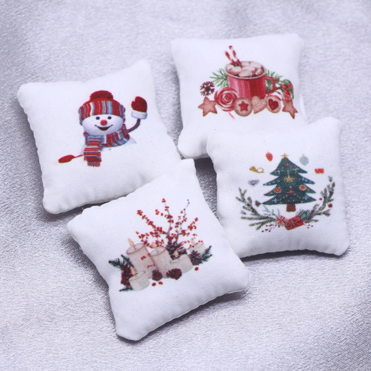 Dollhouse Mini Pillow Christmas Snowman Pillow Home Living Room Scene Miniature Home Decor Prop Model Decoration Desktop Decor
