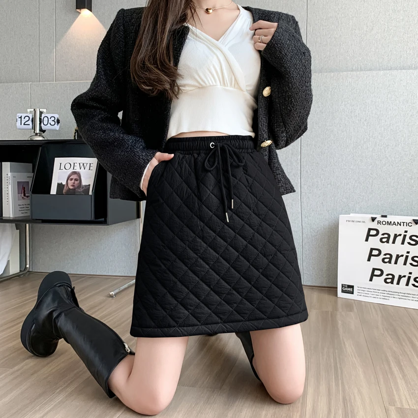 Winter Thick Skirt Female 2023 New XL High Waist Black Green A-Line Skirts Autumn And Winter Package Hip Short Skirts