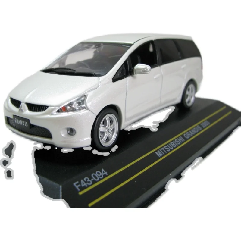 Flaws Diecast escala 1:43 primer MITSUBSHISHI GRANDIS 2003 coche de aleación defectuoso blanco modelo coleccionable juguete para regalo exhibición de recuerdo