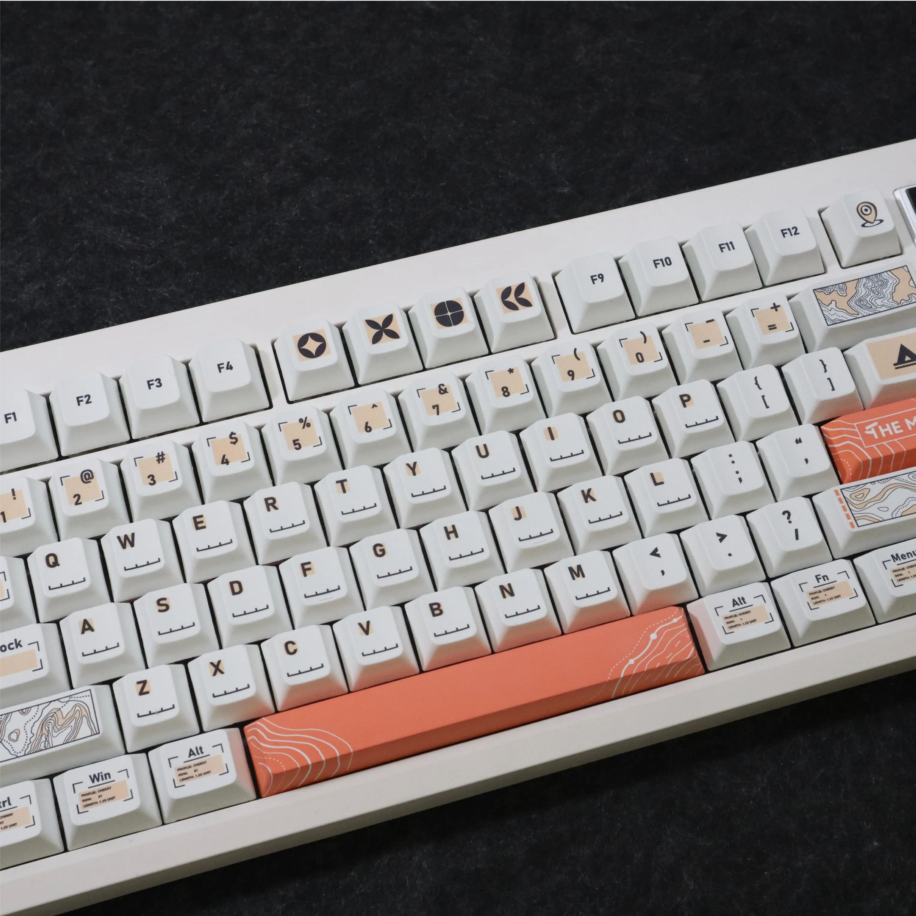 Mountain keycaps, original height BPT material Sublimation mechanical keyboard Customization 68 75 87 98 Arrangement