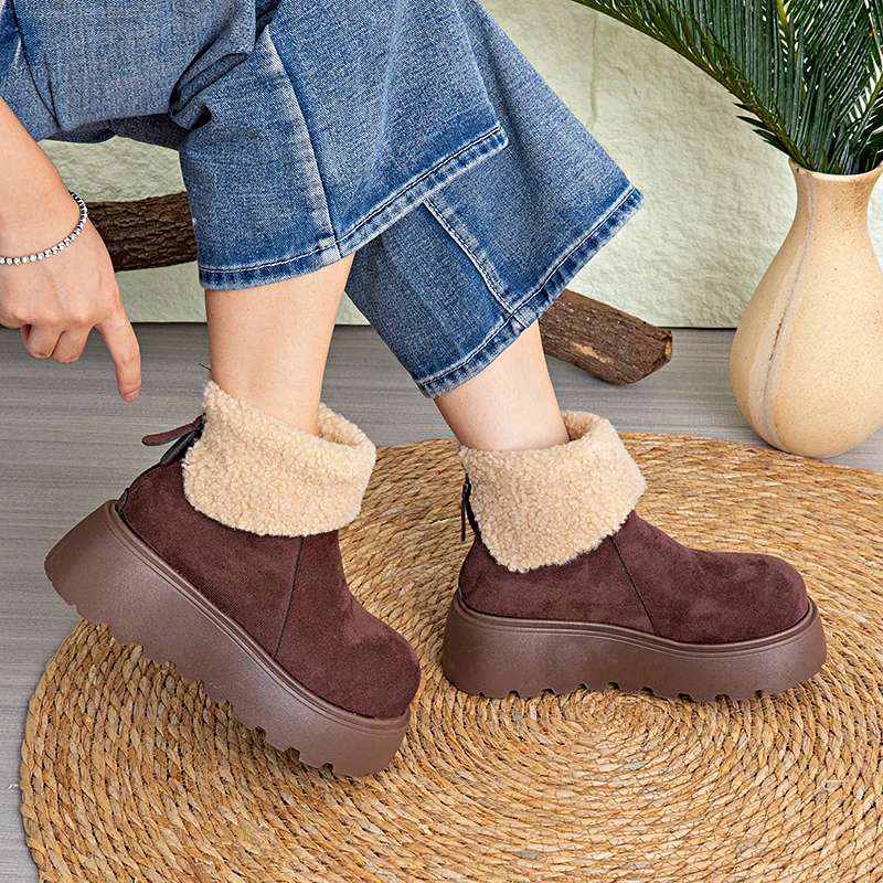 نعل سميك للنساء2025New أحذية قصيرة مبطنة بالصوف للخريف والشتاء أحذية فرو دافئة