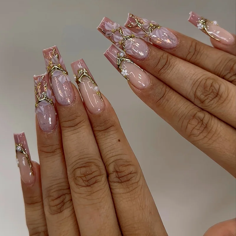 24 szt. Długie kwadratowe sztuczne paznokcie z brokatowym kwiatowym wzorem, naklejane paznokcie dla kobiet, francuski niebieski manicure, sztuczne paznokcie do noszenia. — zdjęcie 7