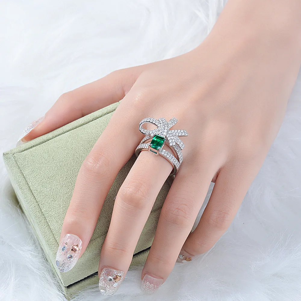 Flash Emerald Zircon Ring Female Tourmaline Inlaid Jewelry High Carbon Diamond Ring Female Party Birthday Jewelry Gift