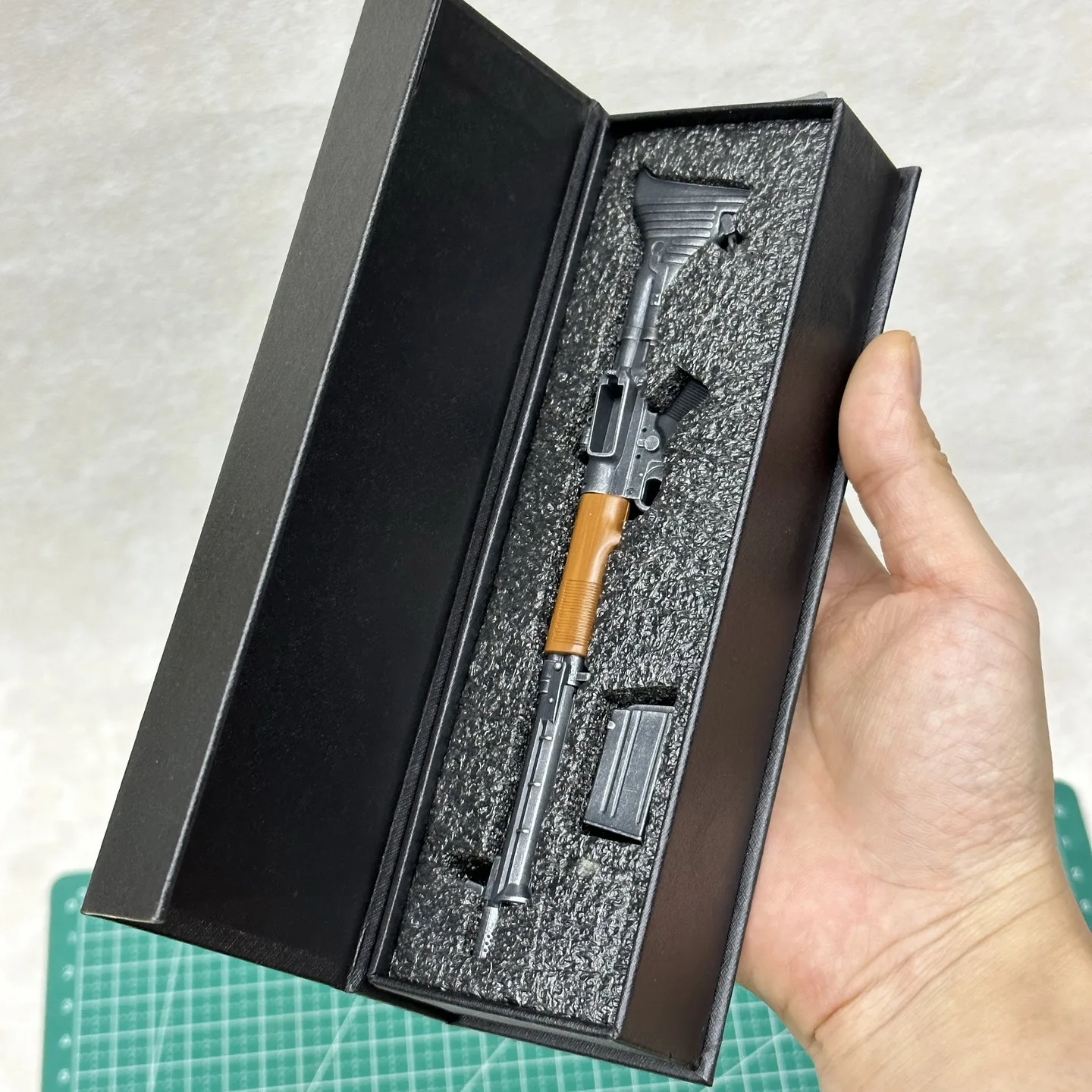 Dragon DML 1/6 FG42 Paratrooper Rifle wScope WWII Model Collection 77003 for 12'' Action Figures Soldier Military Toys