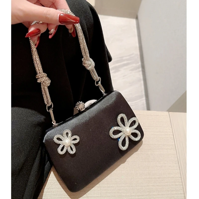 

Trendy Shoulder Bag Handbag with Unique Detailing for Fashion forward Women Girl