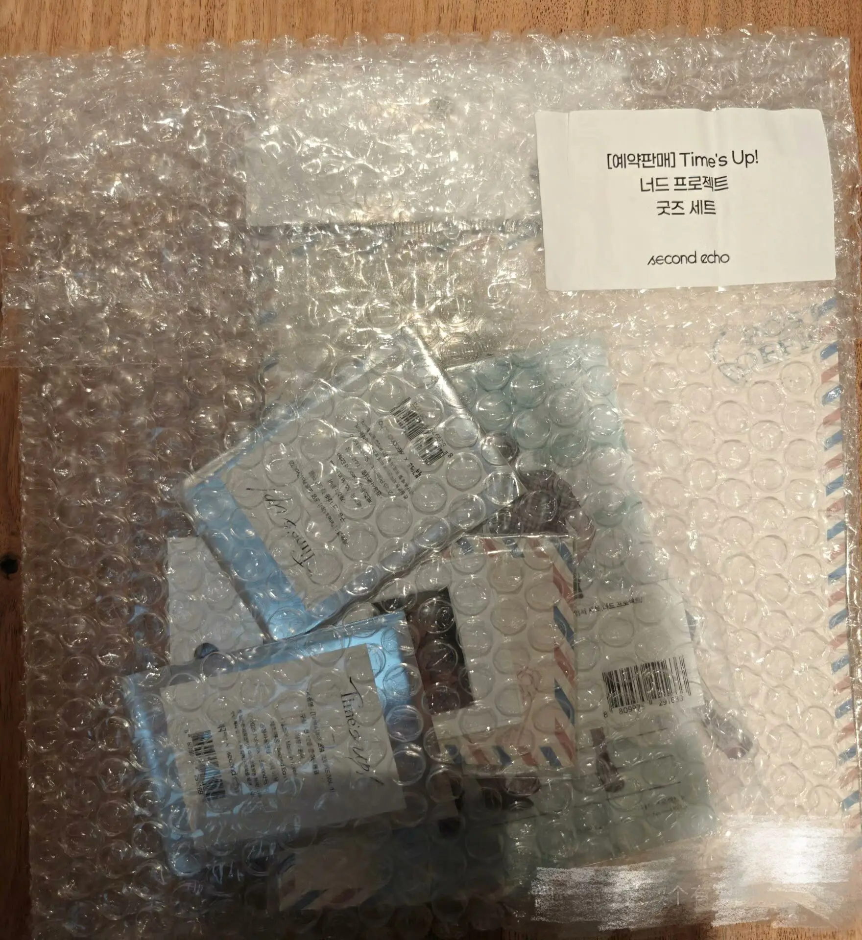 توقيت المعايدة الرسمية لموسم الثعلب القطبي لعام 2025! مجموعة Projects/Nerd Project، حامل أكريليك Luke Andrew