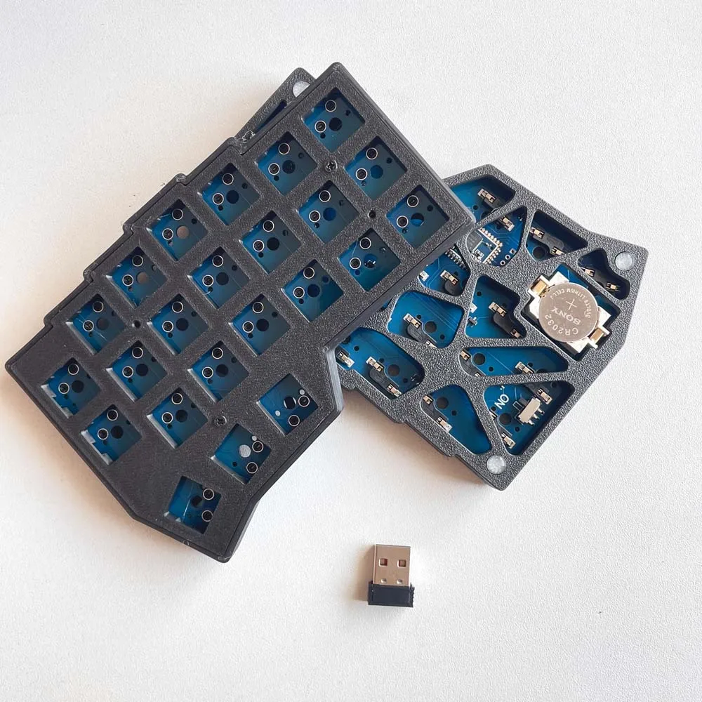 CORNE V4 2.4G ワイヤレス MX メカニカルキーボード ホットスワップ