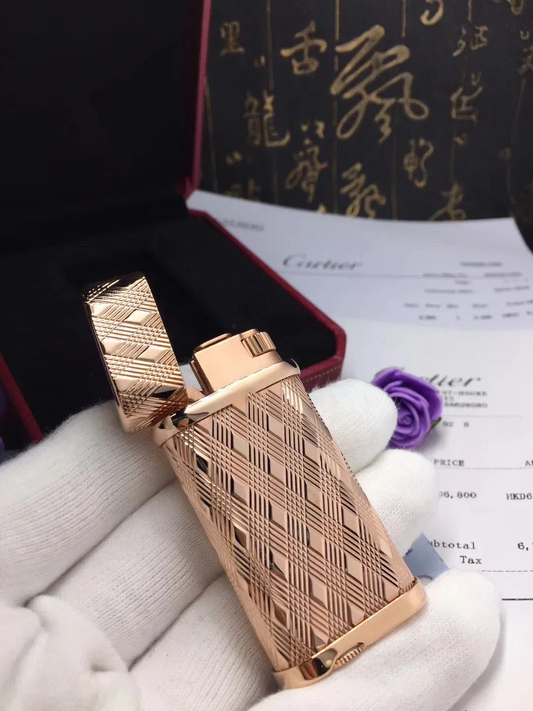 Rose Gold Diamond Pattern Gas Lighter Metal Portable Kitchen Barbecue Cigarette Lighter for Men's Gift Cigarette Accessories