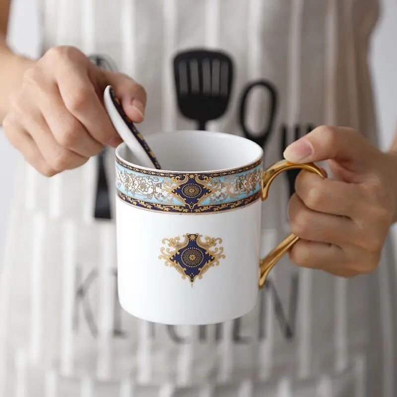 Ceramic mug coffee cup Bone mug handle tracing gold water cup court vintage tea cup office home use