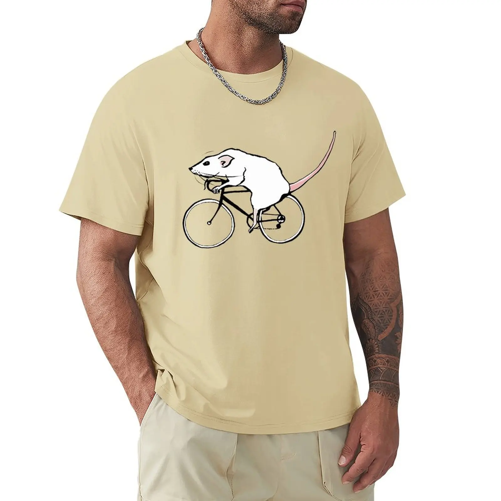 

Funny Cycling Rat T Shirts Graphic Cotton Streetwear Short Sleeve Birthday Gifts Summer Style Artist Design Biker T-shirt Men