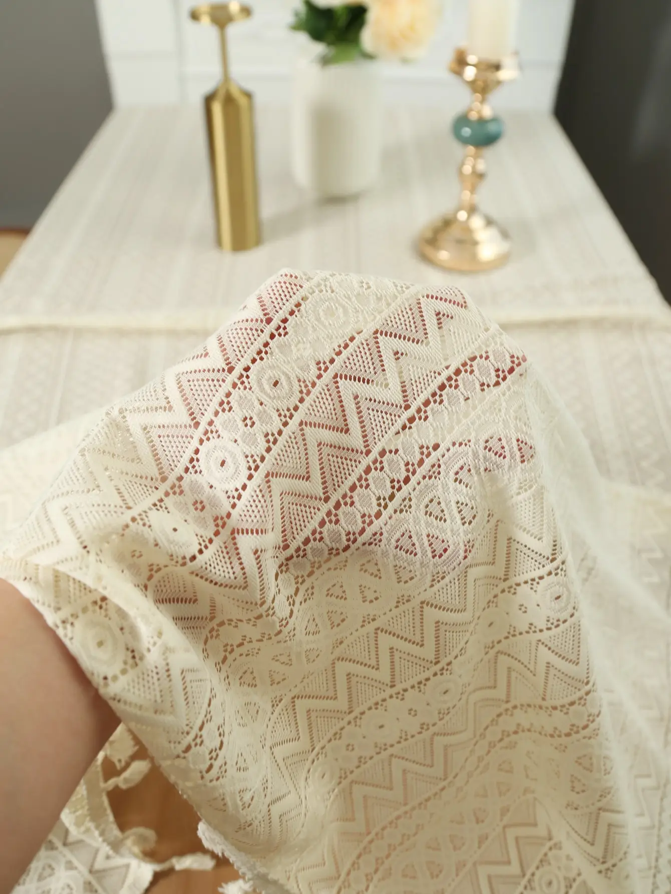 Beige Wave Triangular Lace With Tassel Tablecloth, Dining Table Fabric Decoration