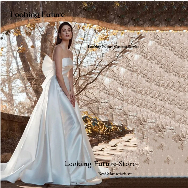 Einfaches Meerjungfrau-Hochzeitskleid, sexy trägerloses ärmelloses Brautkleid, rückenfrei, abnehmbarer Zug, Strand-Brautkleid, Robe, individuell gestaltet