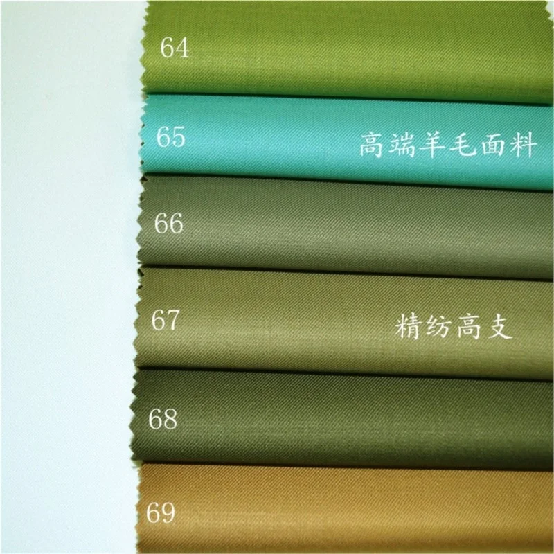 

The suit is made of high-count fine-spun colorful autumn green lake blue fabric for trousers and skirts