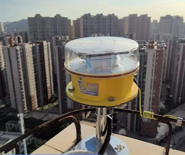 2000Cd stable-burning C-type medium-strength aviation obstruction light for wind turbines