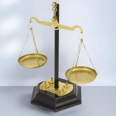 

Modern Metal Balance Scale Ornament for Home Decor Table Centerpiece Functional Storage Decor Farmhouse Style Libra Themed