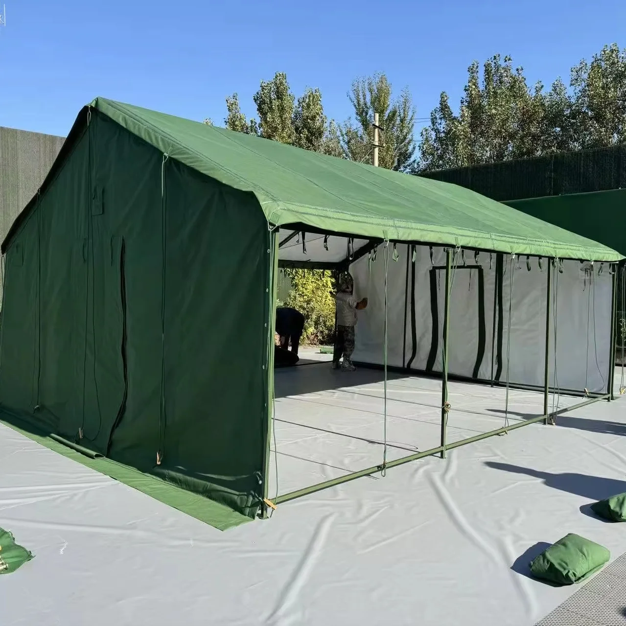 Best 20 Man Waterproof Triple Layers Winter Thermal Insulated Cotton Military-style Tent Factory Supply