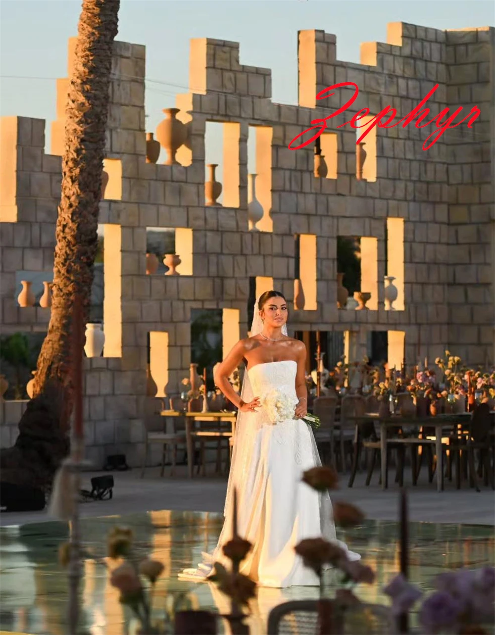 Изысканное свадебное платье из белого джерси по индивидуальному заказу, элегантное свадебное платье без бретелек без рукавов, платья с открытой спиной и шлейфом