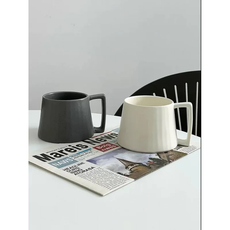 

Vintage Coffee CupinsWind Afternoon Tea Ceramic Cup High-end Niche Mug with Spoon for Home and Office Use