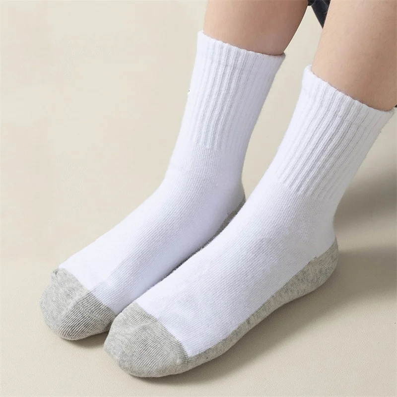 Children\'s Midtube White  Boys Sports Socks Children Four Seasons Cotton Comfortable Breathable Socks