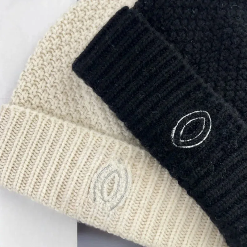 Luxury Hat 2024 New Style Cashmere Knitted Beanie Fashionable Knitted Designer Hats Embroidered Knitted Hat Warm Woolen Hat