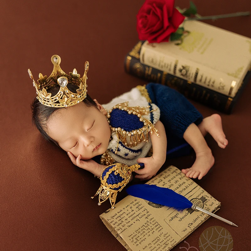 Newborn photography costume Prince Charming photography costume props baby full month photos 아기 코스프레  bebê