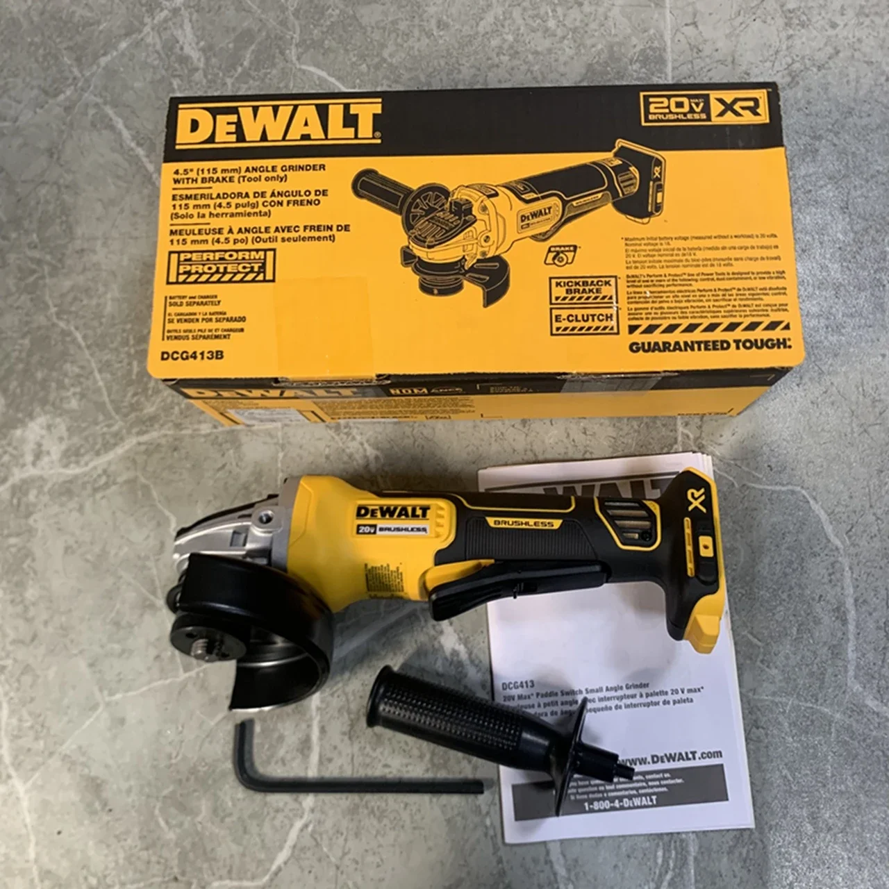 DEWALT DCG413, бесщеточный беспроводной лопастной переключатель, маленький, 115 мм (дюйма) Угловая шлифовальная машина с откидной ножкой™Электроинструменты 20 в