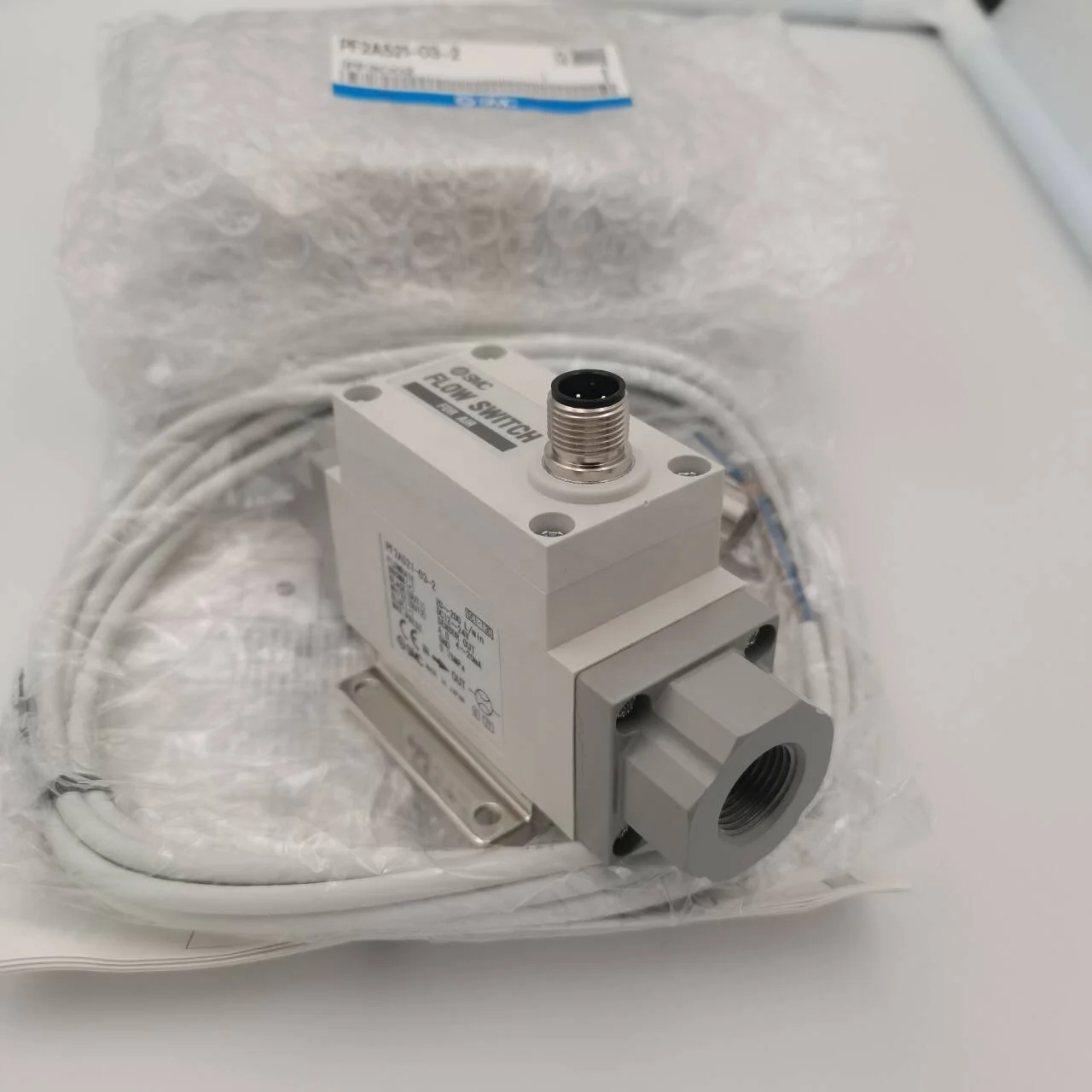 

Оригинальный переключатель воздушного потока SMC PF2A550-02-1 PF2A721-03-27 Отдельный цифровой переключатель потока