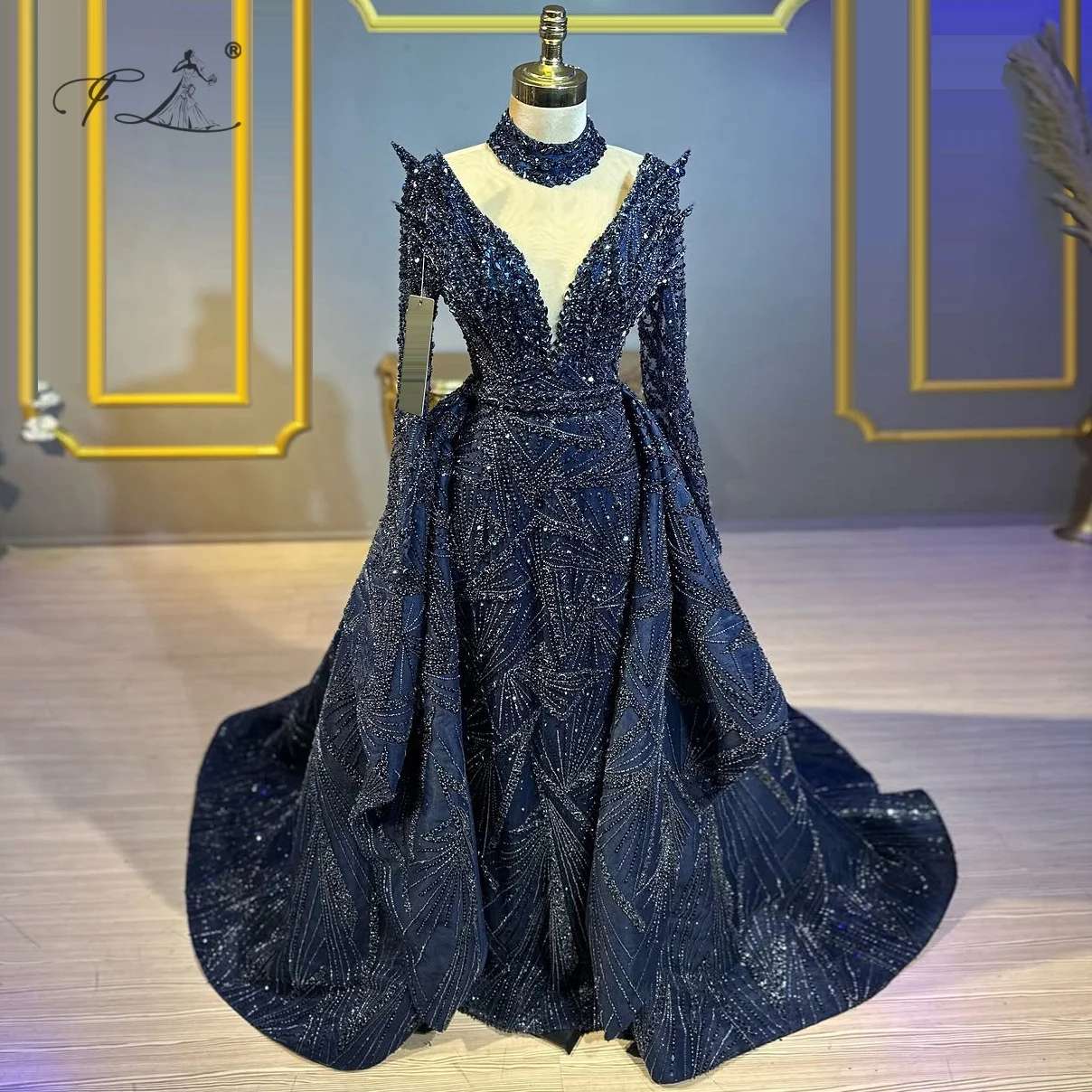 

Rhinestone Deep V Beaded Long-Sleeved Mermaid Dress With Detachable Train Women'S Luxury Evening Dress Customizable