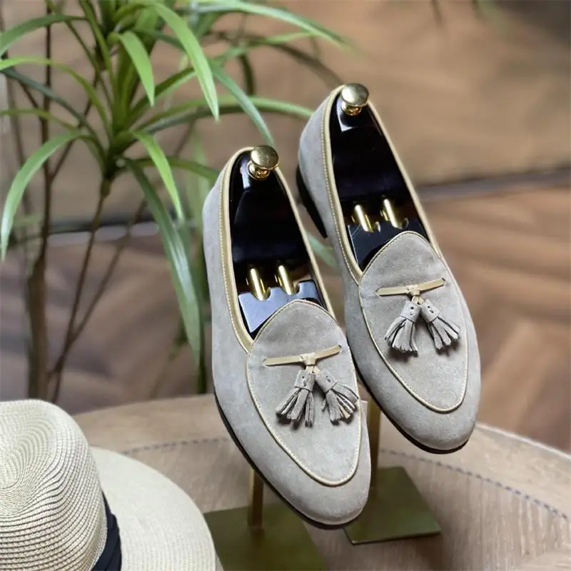 Genuine Leather Men Loafers  Round Toe Cow Suede Low-heeled Tassel Slip-on Classic Fashion Wedding Business Casual Shoes