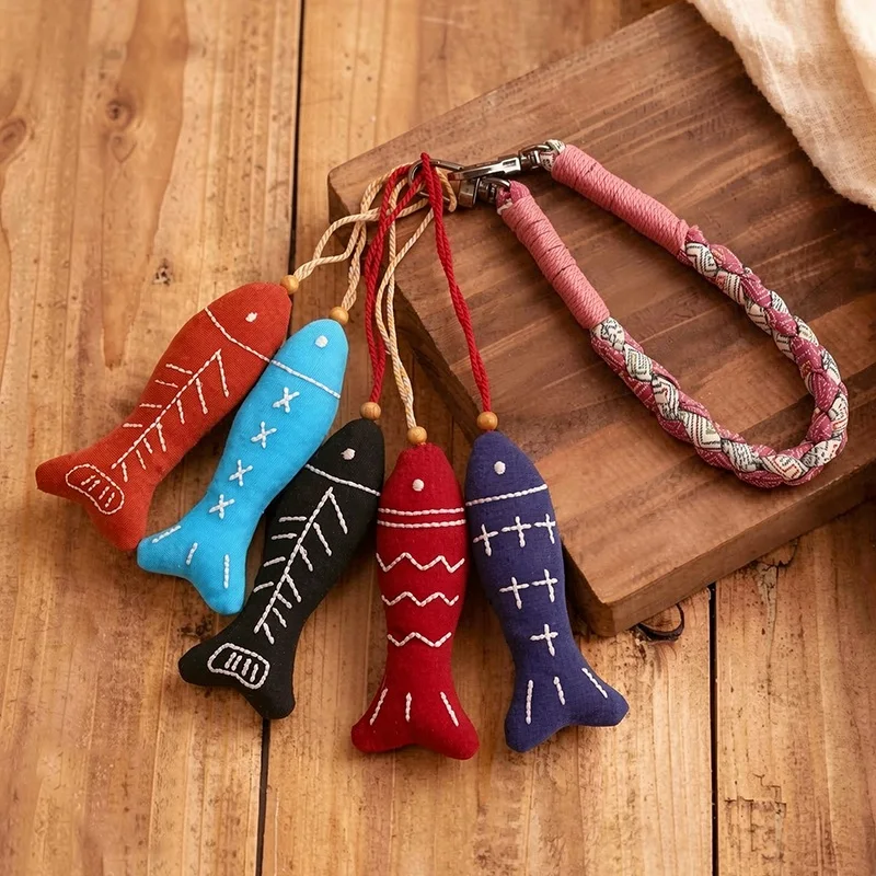 9CM Embroidery Fish Bag Key Pendant Super Soft Cute Pet Cat Toys Pure Cotton Birthday Gifts Party Decor for Girls Baby Decor