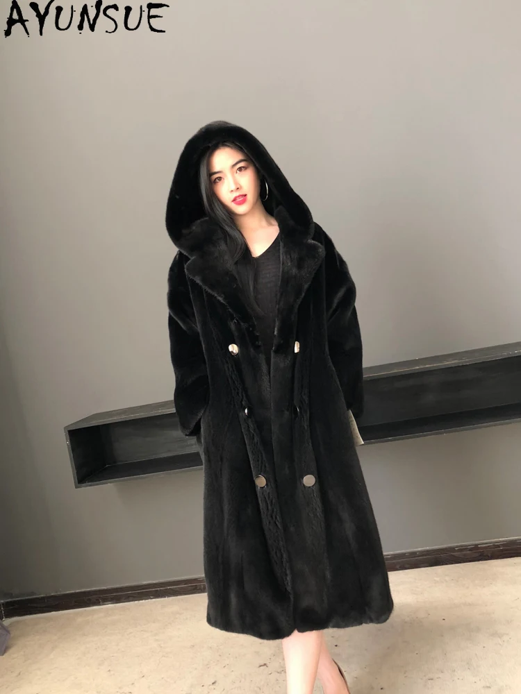 AYUNSUE Naturalny Aksamitny Futro z Norki Damski Płaszcz z Kapturem Luksusowy Cały Futro z Norki dla Kobiet Odzież Długa Wysokiej Jakości Kożuch z Futrem
