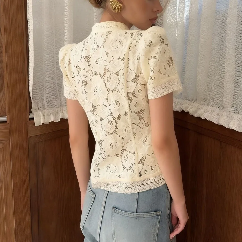 Kurze Bluse mit Puffärmeln und Spitze, schmal geschnitten, mit Spitze und Muster, Hemd mit Froschknöpfen im chinesischen Stil, Damenoberteil, Büro-Lady – Detail 4