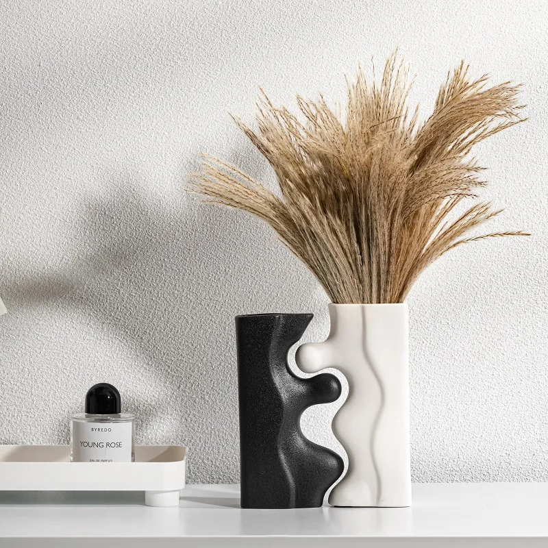 

Nordic Ceramic Vases, Ins Style Shaped Ornaments, Creative Ceramic Crafts, Living Room, Flower Arrangement, and Home Decoration