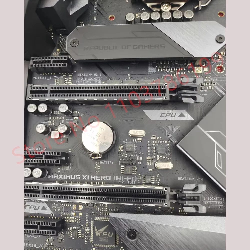 

Игровая материнская плата ROG MAXIMUS XI HERO WIFI ATX поддерживает девятое/восемь поколений i9/i7/i5/i3/Pentium/Celeron