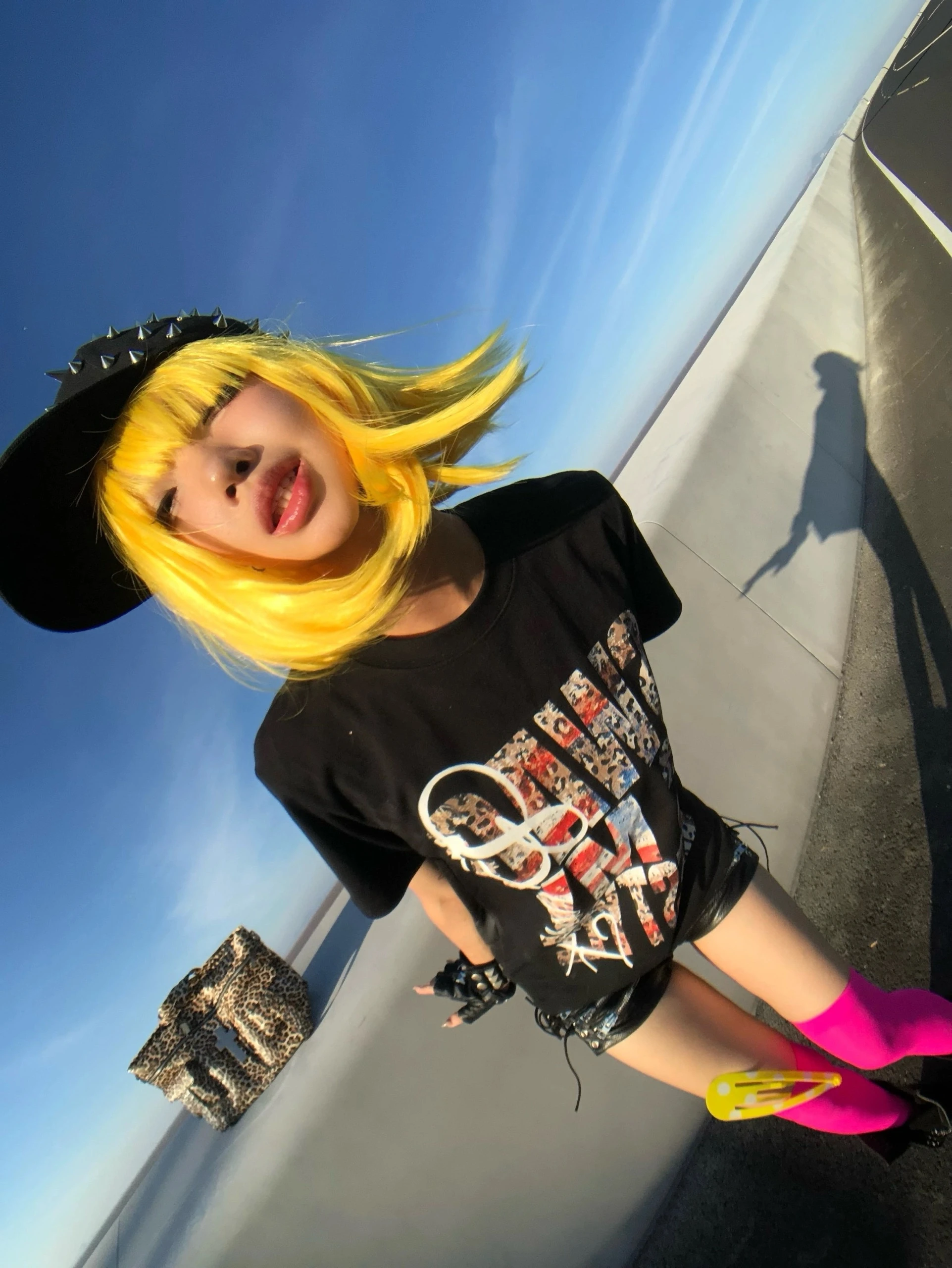 Karrcat Grunge Aesthetics T-Shirt mit Buchstaben-Print, Trashy Y2k, kurzärmeliges schwarzes Top, Vintage-Punk-Stil, Streetwear, amerikanischer Retro-Stil – Detail 9