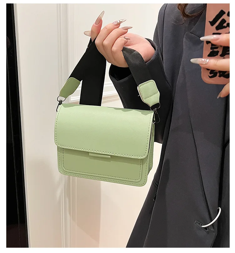 Classic Designer PU Leather Crossbody Bag for Women Travel Handle Handbag Fashion Shoulder Messenger Bag Ladies Small Flap Bag image 4