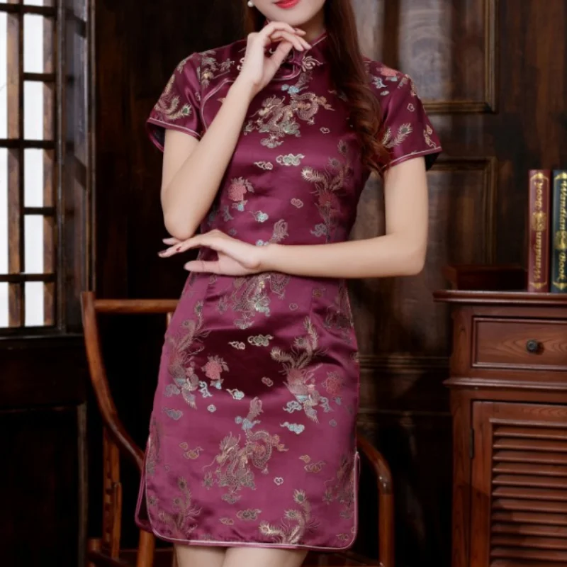 Seksi ince bölünmüş Cheongsam çin tarzı büyük boy bayan Qipao klasik Andarin yaka elbiseler Brocade ejderha Phoenix Vestidos