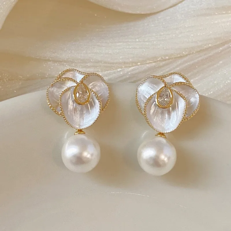 Korean Sweet Imitation Pearl Dangle Earrings for Women Fashion White Blue Enamel Oil Rhinestones Flower Drop Earrings Jewelry