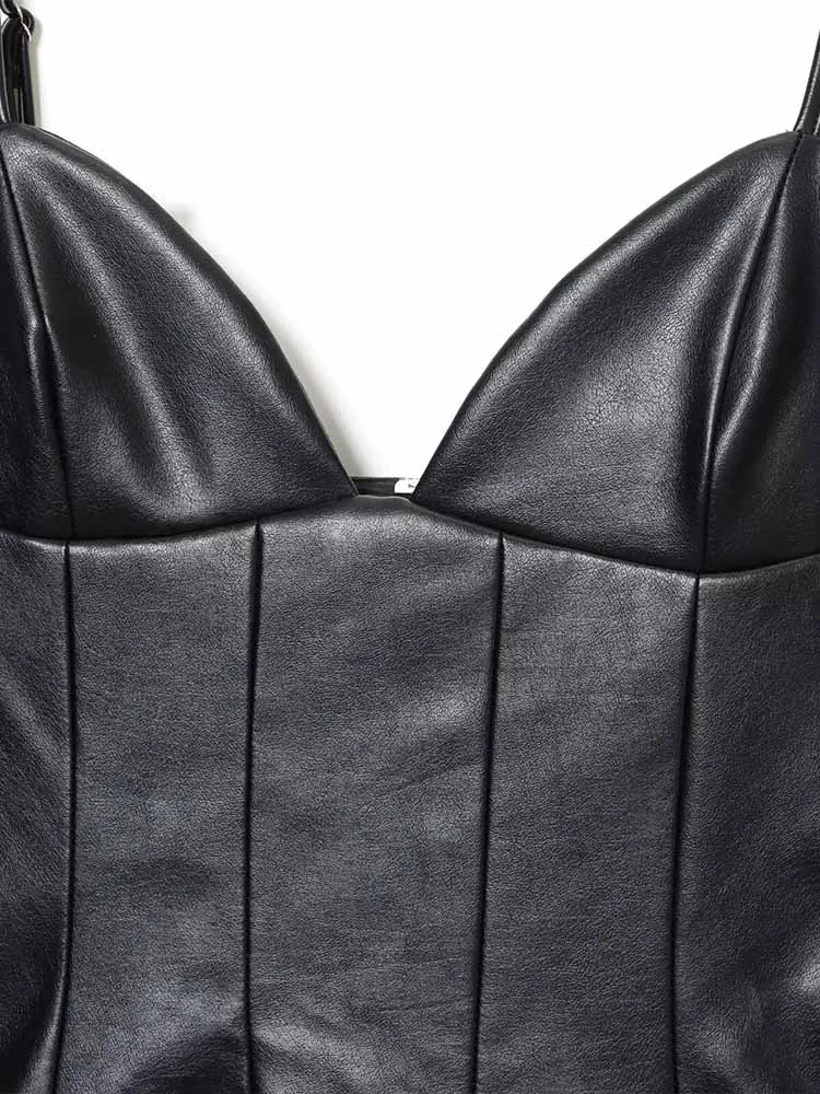 Estilo europeu e americano inverno recém chegados elegante e moderno simples feminino couro falso em camadas decorativas curto dres