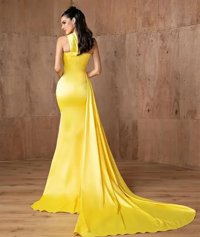 Personalizado elegante longo amarelo um ombro cetim vestidos de noite sereia plissado varredura trem vestidos de baile para mulher para especial