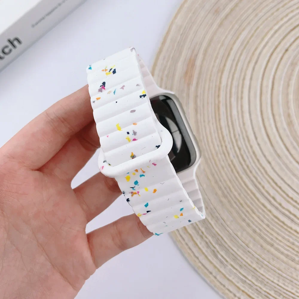 Silicone Strap For Apple Watch band 44mm 45mm 49mm 41mm 42mm 38 40mm Magnetic Bracelet iWatch correa series 9 8 7 6 5 Ultra SE 2