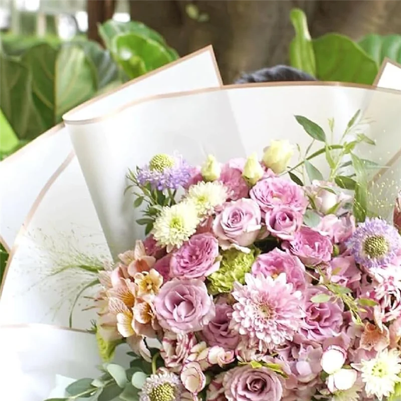 A59E-luxo com bordas douradas 22,8 x 22,8 polegadas papel de embrulho de buquê à prova d'água, pacote de 20, arranjo de flores essenciais