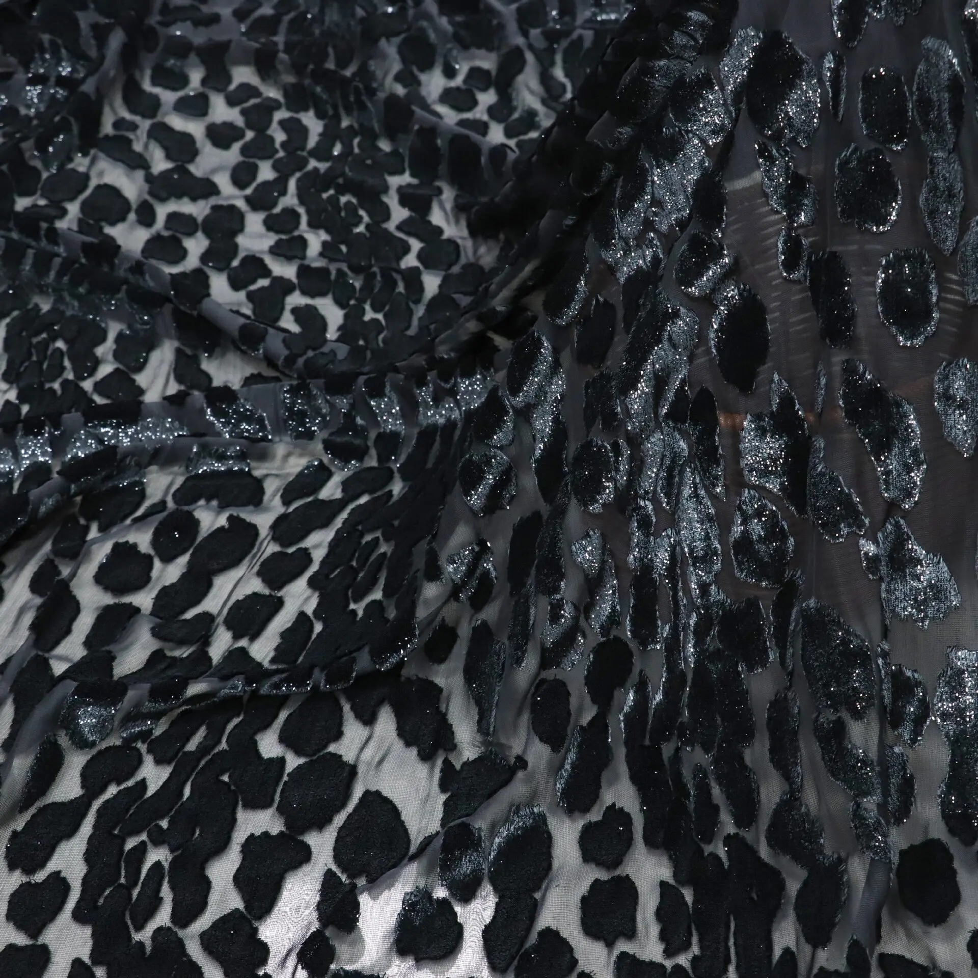 Hollow Out Shiny Thread Black Imitation Silk Velvet Burnout Fabric for Cheongsam Dress Shirt Shawl Skirt Material