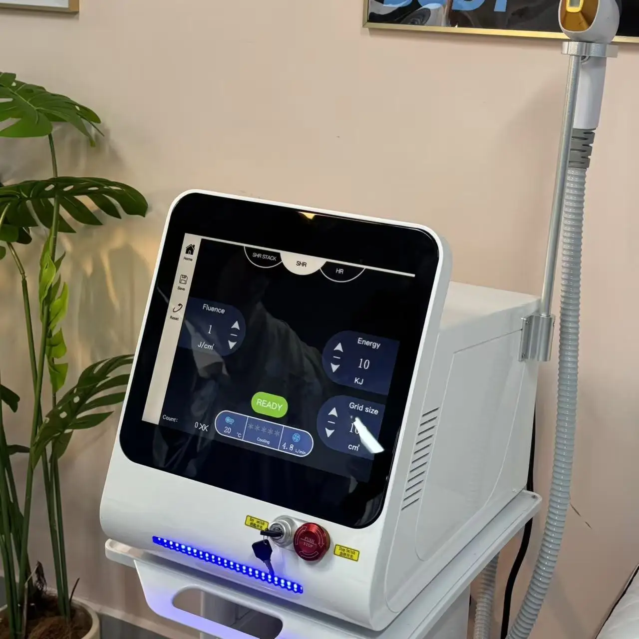 آلة إزالة الشعر بالليزر ديود 3 الطول الموجي 755nm 808nm 1064nm 4000W إزالة الشعر الدائم غير مؤلم CE