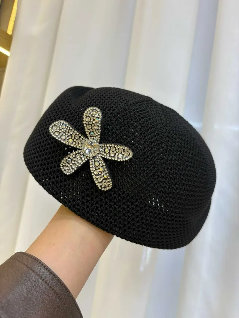 Elegante französische Blumen-Baskenmütze mit Aushöhlungen für Damen – Sommerliche koreanische Mode, süße, vielseitige Stewardess-Mütze, Künstlerhut – Detail 12