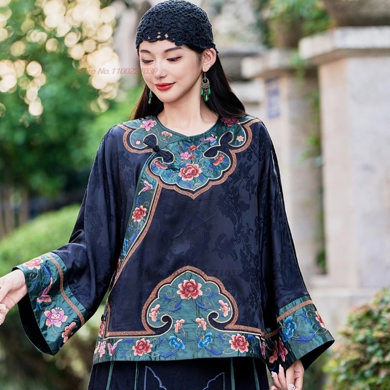 

Улучшенное китайское пальто 2025 года, традиционные топы ханьфу, атласная жаккардовая куртка с национальной цветочной вышивкой и круглым вырезом, этническое винтажное пальто
