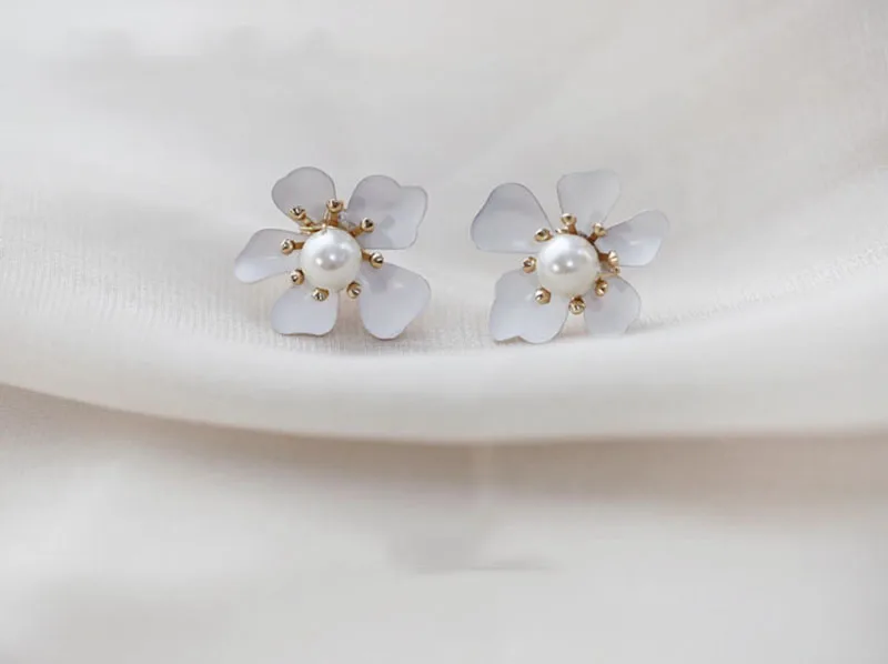 Tiny Beads Bridal Comb Hair Vine White Flower Wedding Headband Fashion Women Hair Piece Gold Color