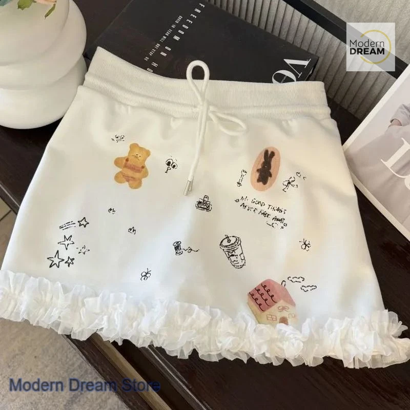 Korean style sweet graffiti lace stitching skirt female spring and summer new slim fashion design casual Joker short skirt.