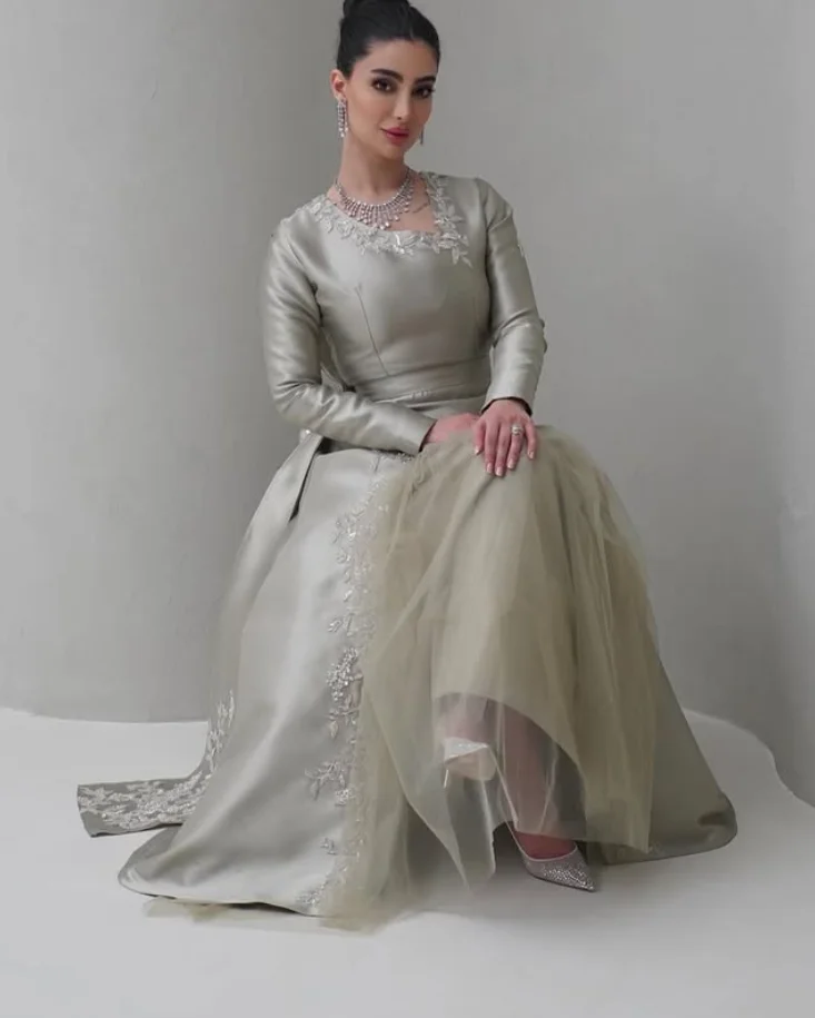 Silver Grey Saudi Arabic Evening Formal Dresses Long Sleeve Crystal Applique Customized Jersey Prom Gown Garment